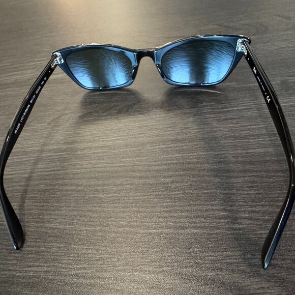 ✨ Ray-Ban Lady Burbank RB2299 901/31 Cat Eye Sunglasses ✨ - Picture 3 of 12